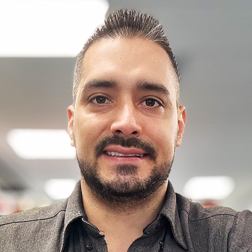 Headshot of Felipe
